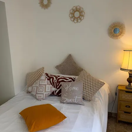 One & 3 * Rueil-Malmaison